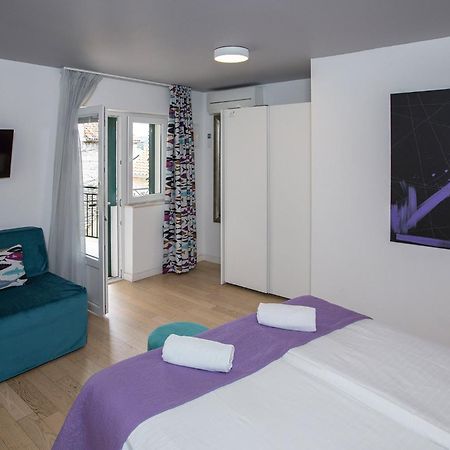 Hotel Pansion Kamenar 2 Primošten Esterno foto